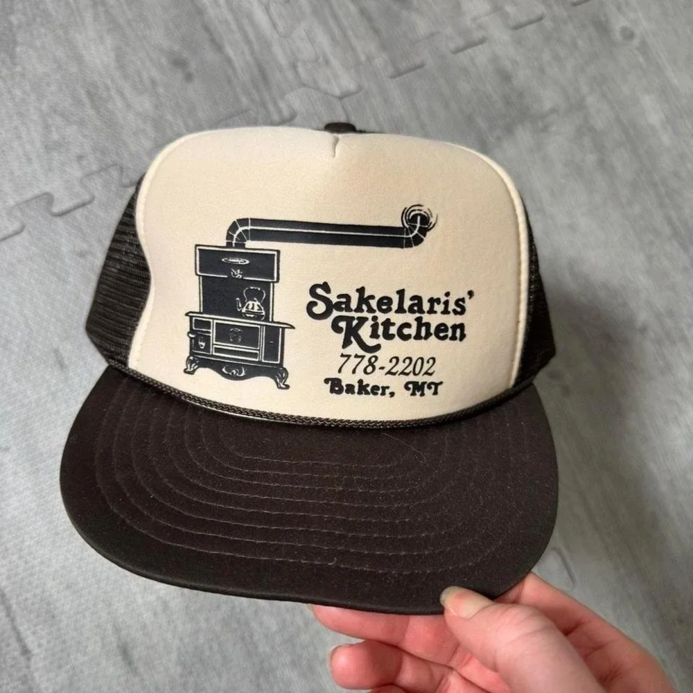 Vintage Nissin Snapback Trucker Hat Sakelaris Kitchen Baker, MT‎ Brown Cream